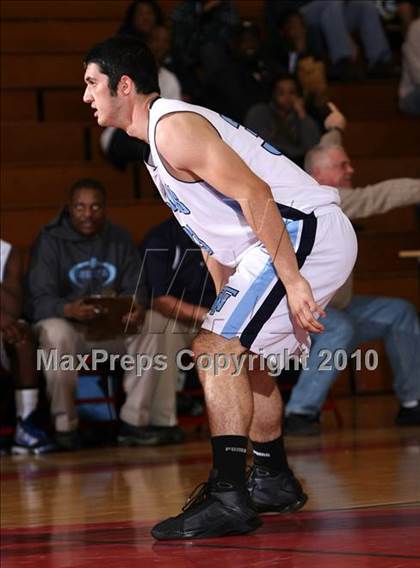 Thumbnail 2 in Cabrillo vs. North Torrance (Seahawk Classic) photogallery.