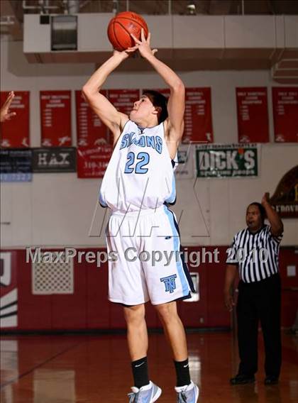 Thumbnail 2 in Cabrillo vs. North Torrance (Seahawk Classic) photogallery.