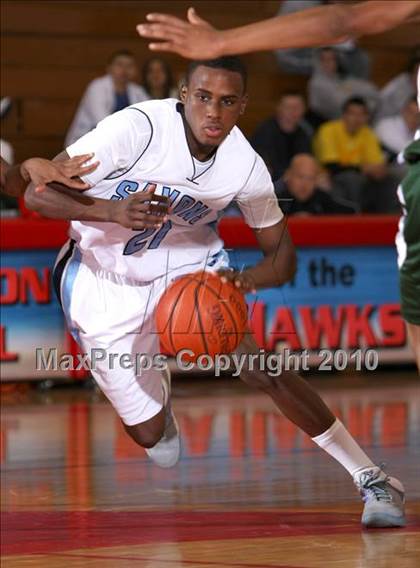 Thumbnail 2 in Cabrillo vs. North Torrance (Seahawk Classic) photogallery.