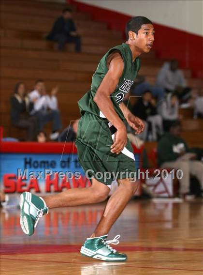 Thumbnail 2 in Cabrillo vs. North Torrance (Seahawk Classic) photogallery.