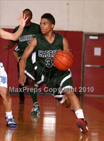 Thumbnail 2 in Cabrillo vs. North Torrance (Seahawk Classic) photogallery.