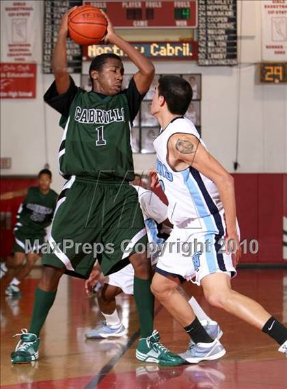 Thumbnail 2 in Cabrillo vs. North Torrance (Seahawk Classic) photogallery.