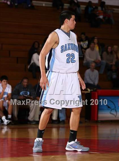Thumbnail 2 in Cabrillo vs. North Torrance (Seahawk Classic) photogallery.