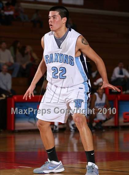 Thumbnail 2 in Cabrillo vs. North Torrance (Seahawk Classic) photogallery.