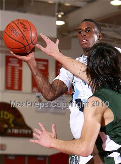 Thumbnail 1 in Cabrillo vs. North Torrance (Seahawk Classic) photogallery.
