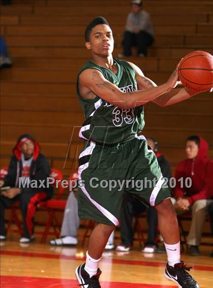 Thumbnail 1 in Cabrillo vs. North Torrance (Seahawk Classic) photogallery.