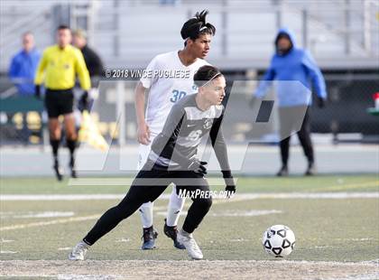 Thumbnail 2 in Robert F. Kennedy Community vs. Smidt Tech (CIF LACS D3 Final) photogallery.