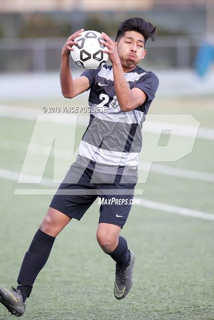 Thumbnail 1 in Robert F. Kennedy Community vs. Smidt Tech (CIF LACS D3 Final) photogallery.