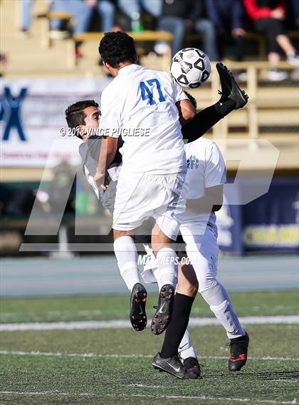Thumbnail 3 in Robert F. Kennedy Community vs. Smidt Tech (CIF LACS D3 Final) photogallery.