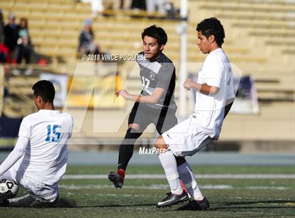 Thumbnail 3 in Robert F. Kennedy Community vs. Smidt Tech (CIF LACS D3 Final) photogallery.