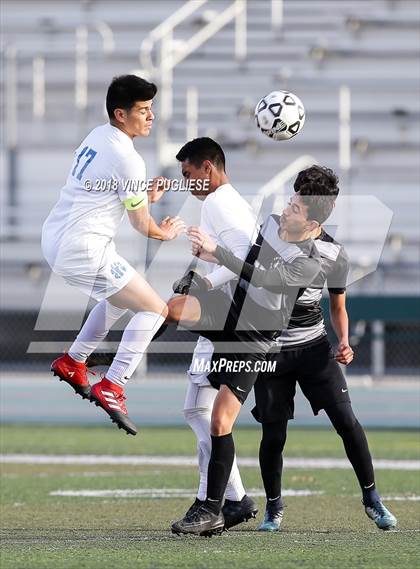Thumbnail 1 in Robert F. Kennedy Community vs. Smidt Tech (CIF LACS D3 Final) photogallery.