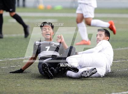 Thumbnail 1 in Robert F. Kennedy Community vs. Smidt Tech (CIF LACS D3 Final) photogallery.