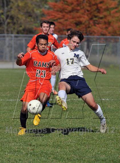 Thumbnail 1 in Mt. Vernon vs Marion (Class 2A Regional Finals) photogallery.
