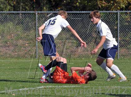Thumbnail 2 in Mt. Vernon vs Marion (Class 2A Regional Finals) photogallery.