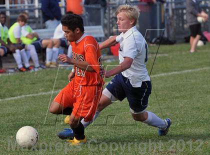 Thumbnail 3 in Mt. Vernon vs Marion (Class 2A Regional Finals) photogallery.