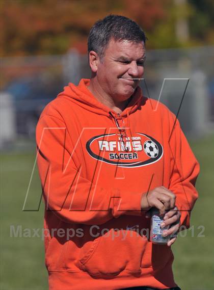 Thumbnail 3 in Mt. Vernon vs Marion (Class 2A Regional Finals) photogallery.