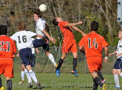 Thumbnail 3 in Mt. Vernon vs Marion (Class 2A Regional Finals) photogallery.