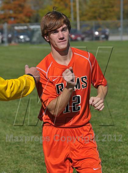 Thumbnail 3 in Mt. Vernon vs Marion (Class 2A Regional Finals) photogallery.