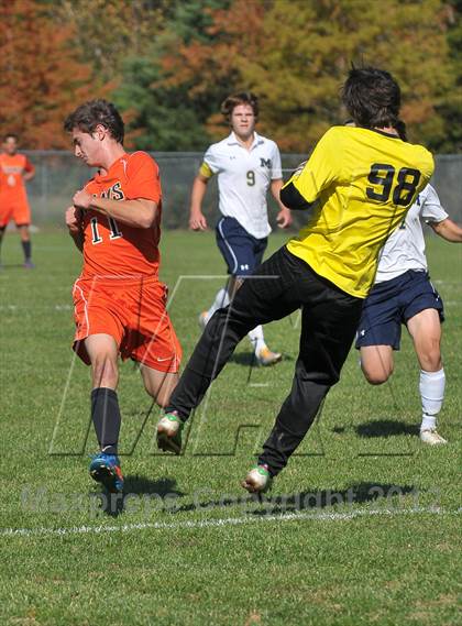 Thumbnail 2 in Mt. Vernon vs Marion (Class 2A Regional Finals) photogallery.