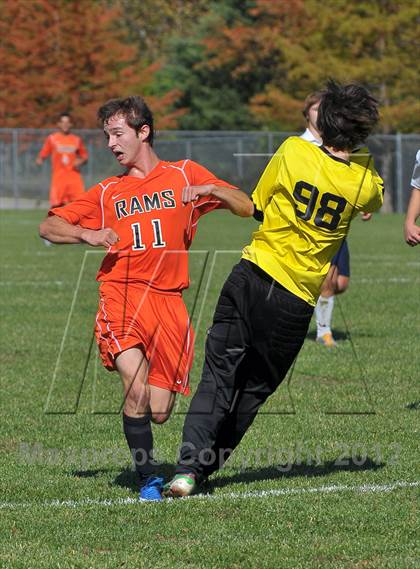 Thumbnail 3 in Mt. Vernon vs Marion (Class 2A Regional Finals) photogallery.