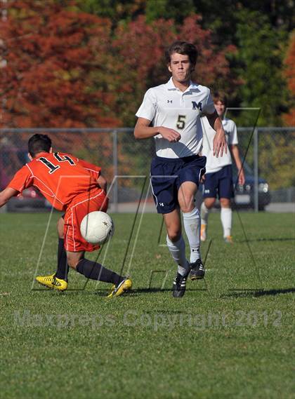 Thumbnail 2 in Mt. Vernon vs Marion (Class 2A Regional Finals) photogallery.