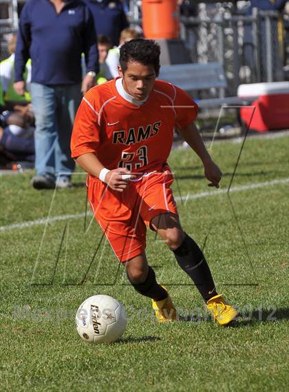 Thumbnail 2 in Mt. Vernon vs Marion (Class 2A Regional Finals) photogallery.