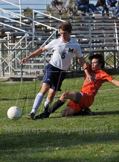 Thumbnail 3 in Mt. Vernon vs Marion (Class 2A Regional Finals) photogallery.