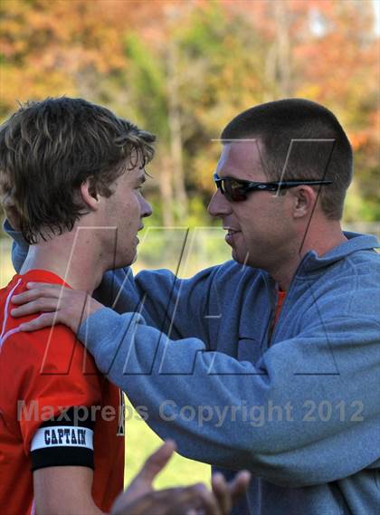 Thumbnail 1 in Mt. Vernon vs Marion (Class 2A Regional Finals) photogallery.
