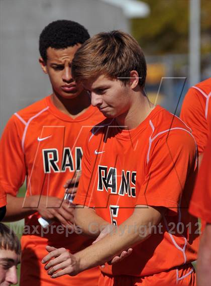 Thumbnail 2 in Mt. Vernon vs Marion (Class 2A Regional Finals) photogallery.