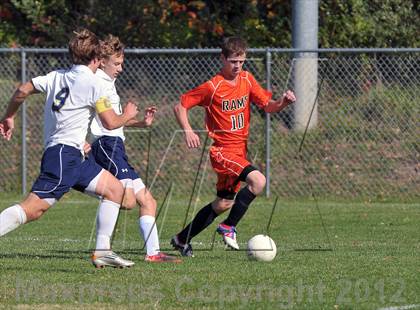 Thumbnail 3 in Mt. Vernon vs Marion (Class 2A Regional Finals) photogallery.