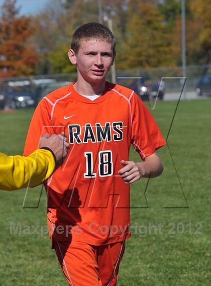 Thumbnail 1 in Mt. Vernon vs Marion (Class 2A Regional Finals) photogallery.