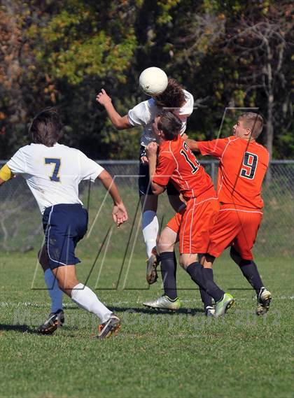 Thumbnail 1 in Mt. Vernon vs Marion (Class 2A Regional Finals) photogallery.