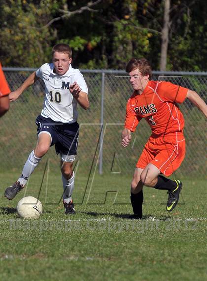 Thumbnail 3 in Mt. Vernon vs Marion (Class 2A Regional Finals) photogallery.