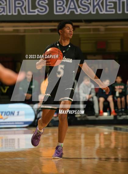 Thumbnail 2 in Tappan Zee vs. Yorktown (NYSPHSAA Section 1 Class A Semifinal) photogallery.