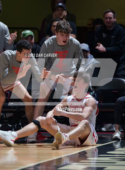Thumbnail 1 in Tappan Zee vs. Yorktown (NYSPHSAA Section 1 Class A Semifinal) photogallery.