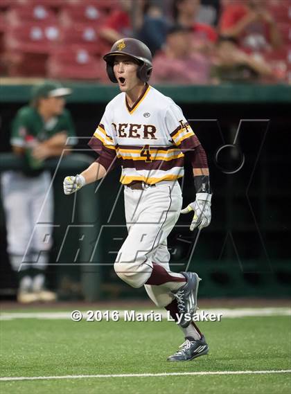 Thumbnail 3 in Strake Jesuit vs Deer Park (UIL 6A Regional Semifinal) photogallery.