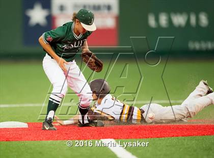 Thumbnail 1 in Strake Jesuit vs Deer Park (UIL 6A Regional Semifinal) photogallery.