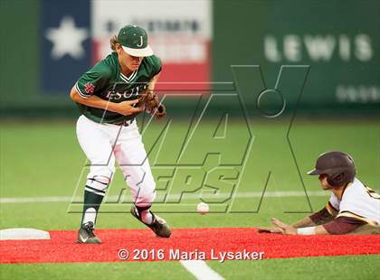 Thumbnail 2 in Strake Jesuit vs Deer Park (UIL 6A Regional Semifinal) photogallery.