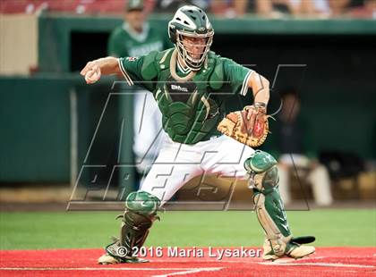 Thumbnail 2 in Strake Jesuit vs Deer Park (UIL 6A Regional Semifinal) photogallery.