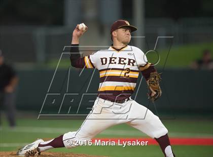 Thumbnail 1 in Strake Jesuit vs Deer Park (UIL 6A Regional Semifinal) photogallery.