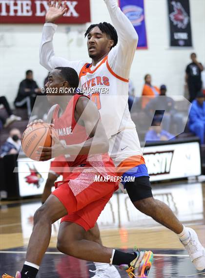 Thumbnail 2 in Chaminade vs. East St. Louis photogallery.