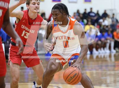 Thumbnail 2 in Chaminade vs. East St. Louis photogallery.