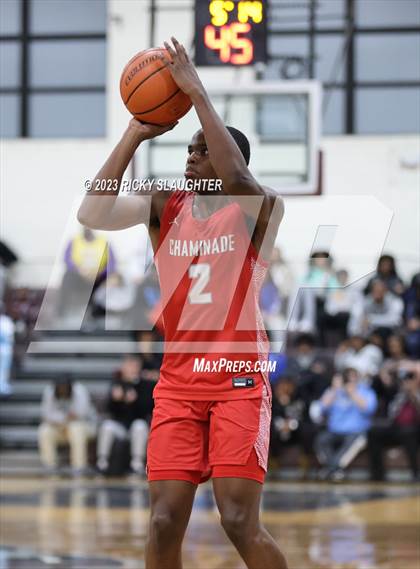 Thumbnail 3 in Chaminade vs. East St. Louis photogallery.