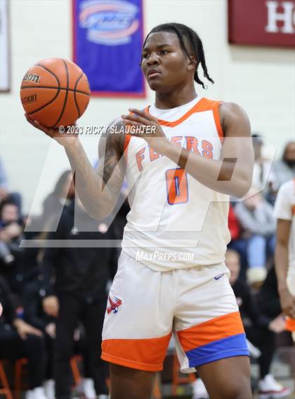 Thumbnail 3 in Chaminade vs. East St. Louis photogallery.
