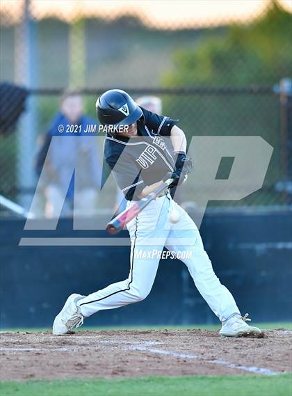 Thumbnail 1 in Hutto @ Vandegrift photogallery.