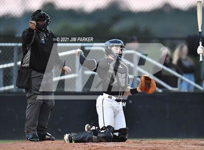 Thumbnail 1 in Hutto @ Vandegrift photogallery.