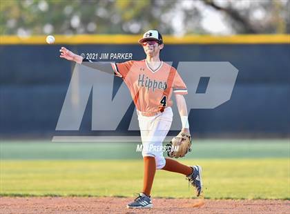Thumbnail 3 in Hutto @ Vandegrift photogallery.