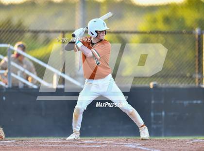 Thumbnail 1 in Hutto @ Vandegrift photogallery.