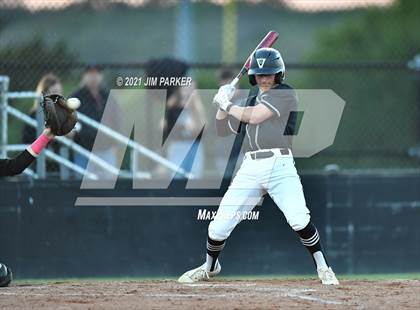 Thumbnail 2 in Hutto @ Vandegrift photogallery.