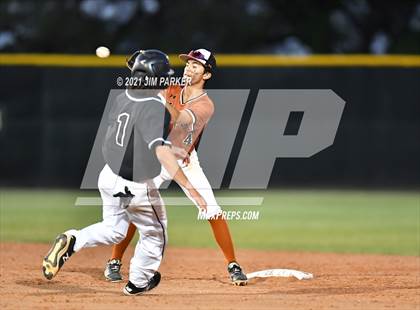 Thumbnail 2 in Hutto @ Vandegrift photogallery.